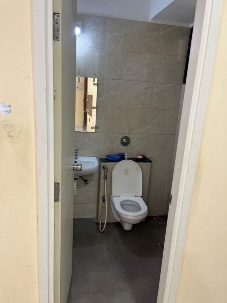 Bathroom, saanvi-nirman-stellar 2 Bedroom 1250 Sq.Ft. Apartment In South Bopal Ahmedabad 10314593