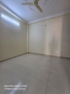 Room in 2 BHK Builder Floor at Vasant Kunj – for Rent