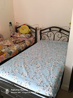 Bedroom in  Pg at Iit Area – for Rent