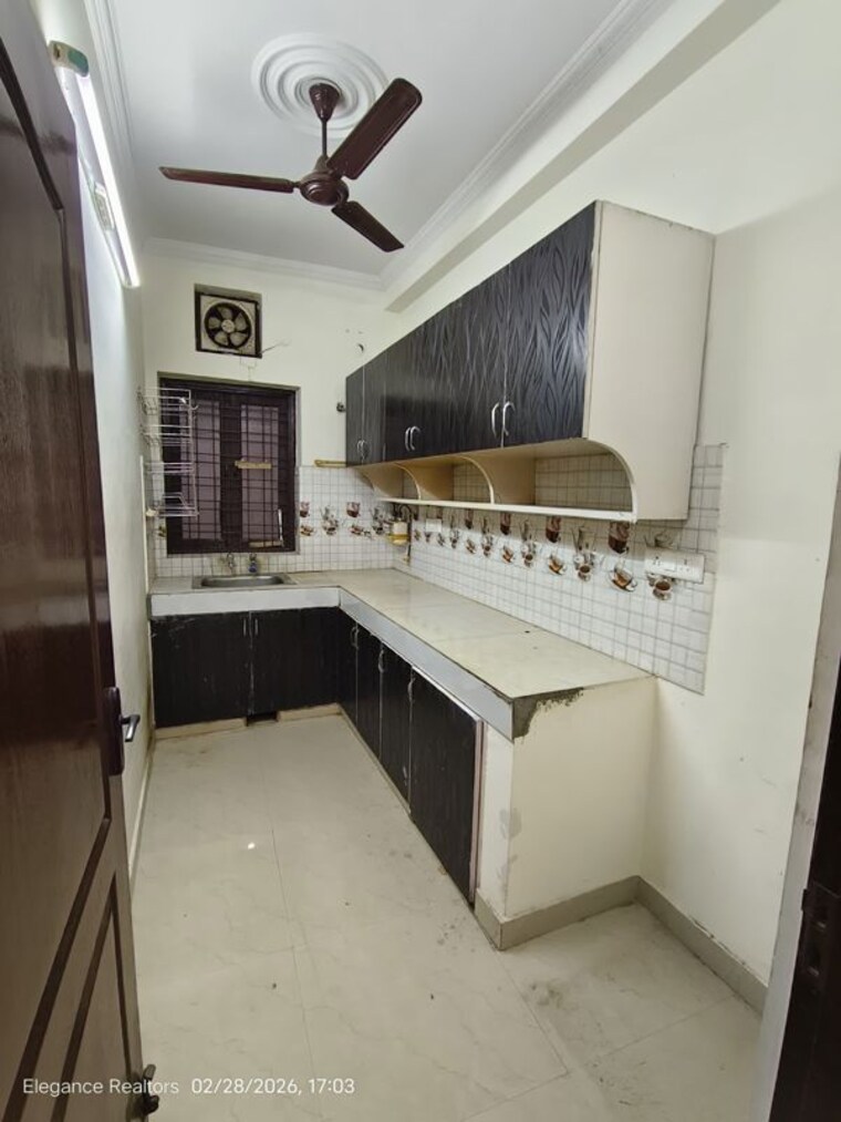 Kitchen, amar colony 2 Bedroom 1000 Sq.Ft. Builder Floor In Amar Colony Delhi 10316441
