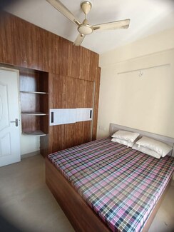 2 BHK Apartment For Rent in Shree Vardhman Mantra