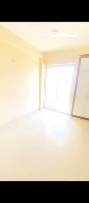 Room in 2 BHK Builder Floor at Amolik Residency, Sector 86 – for Rent