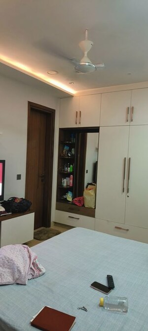 Furnished Amenities in 3 BHK Builder Floor at Kalkaji – for Sale