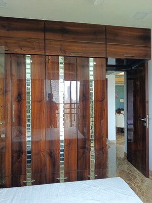 Bedroom in 2 BHK Apartment at Ashok Gardens, Sewri – for Rent