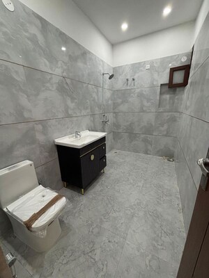 Bathroom in 4 BHK Villa at Canal Road – for Sale