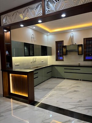 Bedroom in 4 BHK Villa at Canal Road – for Sale