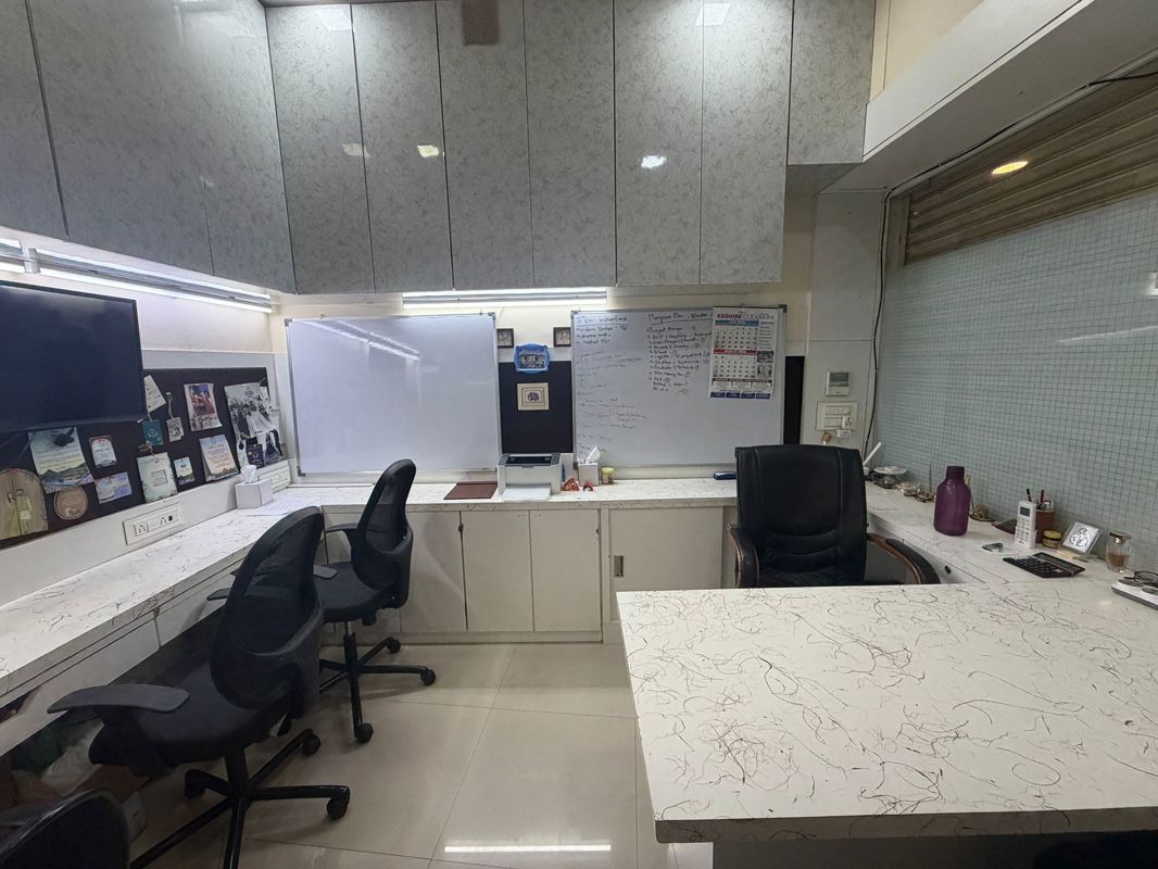 Office Space For Rent in Rustomjee Eaze Zone Mall