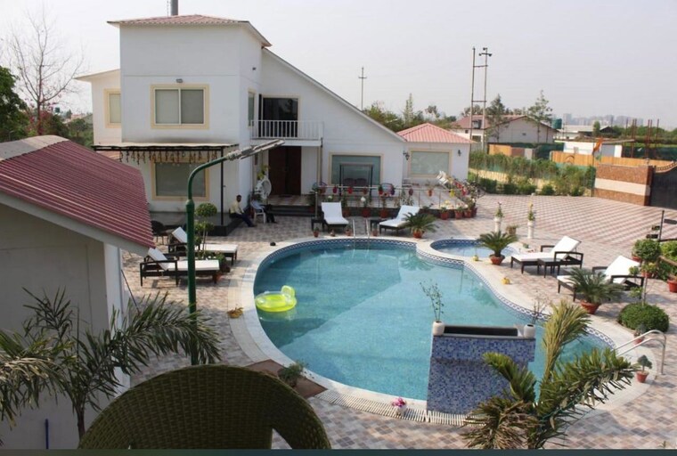 Exterior View, sector 135 4 Bedroom 1008 Sq.Yd. Villa In Sector 135 Noida 10316472