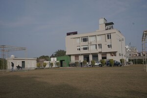 6+ BHK Apartment – Exterior View View at Paldi Meena - for Sale