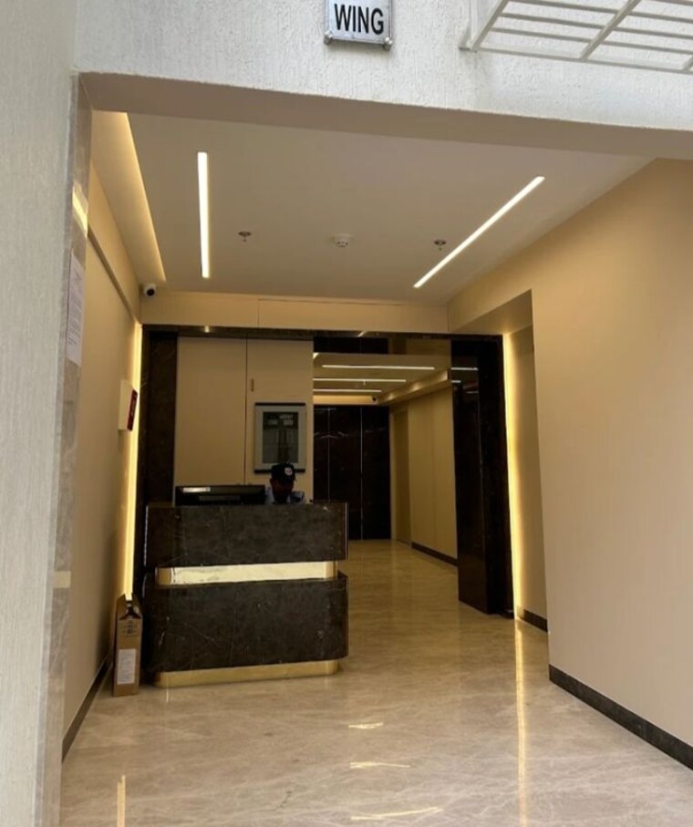 Room, dadar west 1.5 Bedroom 470 Sq.Ft. Apartment In Dadar West Mumbai 10316512