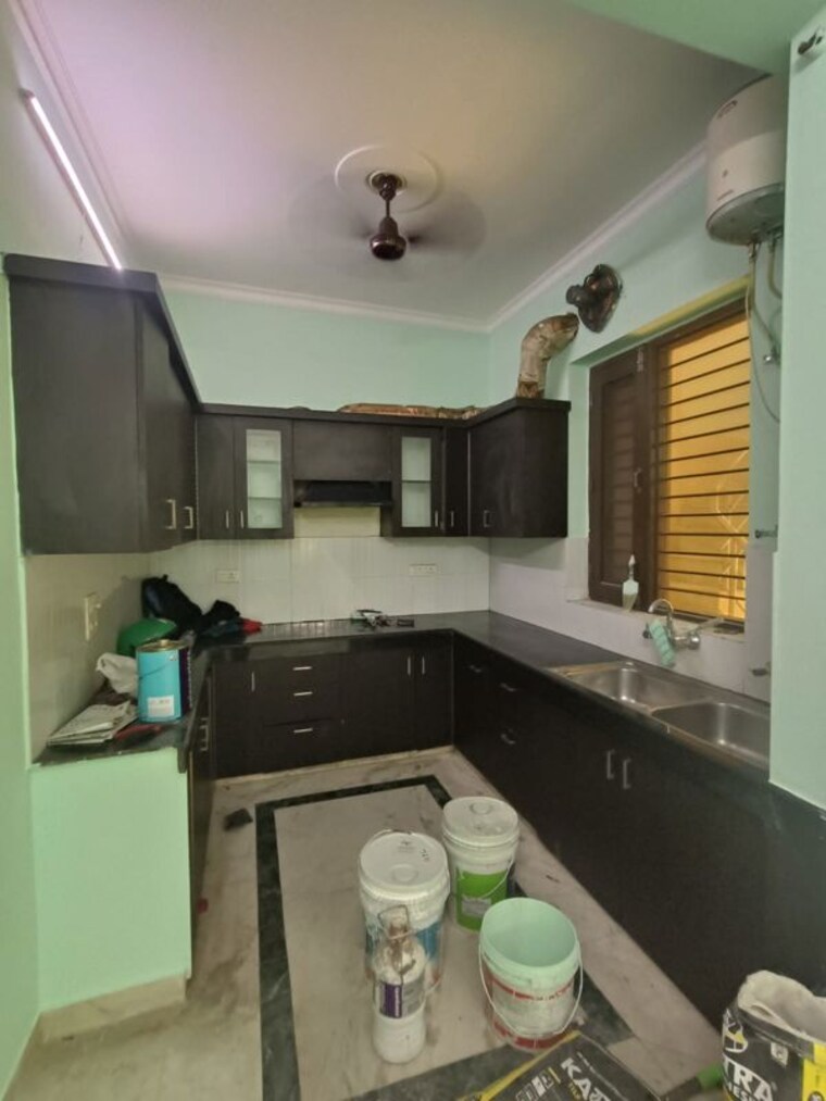 Kitchen, sector 46 3 Bedroom 1650 Sq.Ft. Builder Floor In Sector 46 Gurgaon 10316547