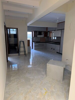 Room in 3 BHK Apartment at Mukunda Nandanam, Kodigehalli – for Rent