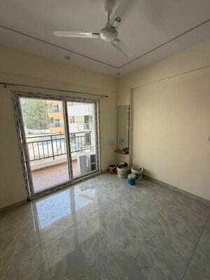 Room in 3 BHK Apartment at Mukunda Nandanam, Kodigehalli – for Rent