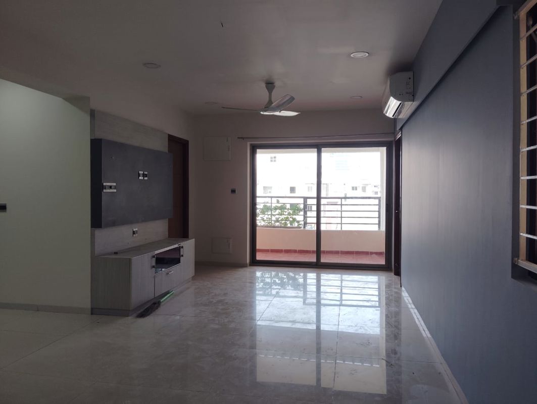 2 BHK Apartment For Rent in SMR Vinay Iconia Hyderabad