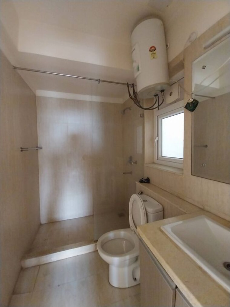 Bathroom, dlf-the-skycourt 3 Bedroom 1900 Sq.Ft. Apartment In Sector 86 Gurgaon 10316603