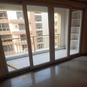 Room in 3 BHK Apartment at Shrachi Greenwood Elements, Rajarhat New Town – for Sale