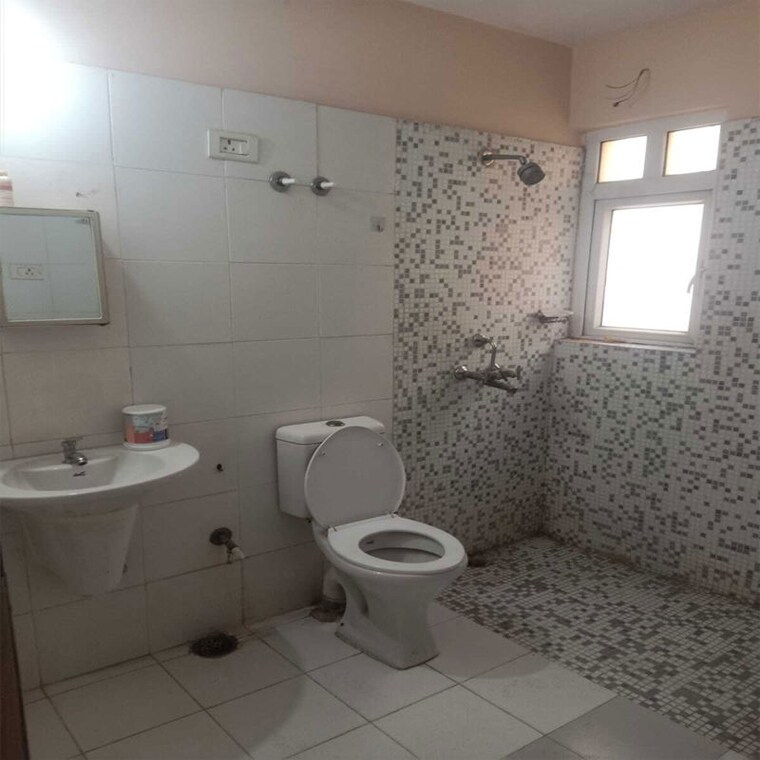 Bathroom, shrachi-greenwood-elements 3 Bedroom 1750 Sq.Ft. Apartment In Rajarhat New Town Kolkata 10316593