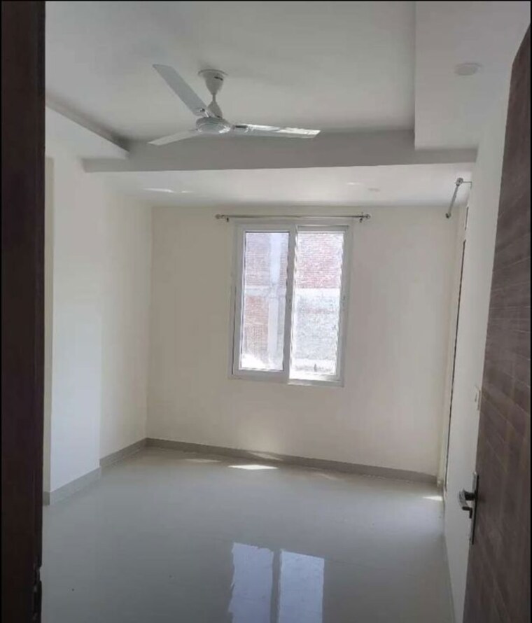Room, chattarpur 2 Bedroom 80 Sq.Yd. Apartment In Chattarpur Delhi 10316605