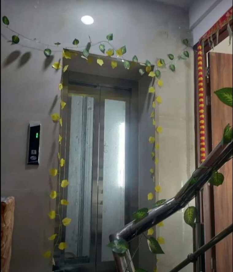 Gym, chattarpur 2 Bedroom 80 Sq.Yd. Apartment In Chattarpur Delhi 10316605