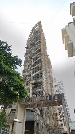 3.5 BHK + Extra Room Apartment For Rent in Shiv Tirth