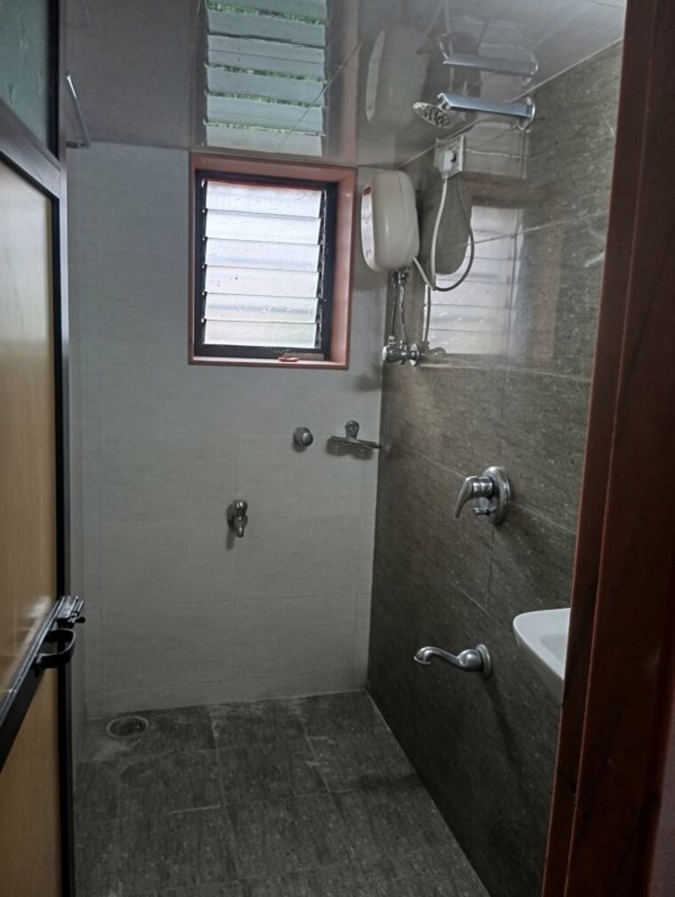 Bathroom, riddhi-siddhi-apartment-mulund 1 Bedroom 610 Sq.Ft. Apartment In Mulund East Mumbai 10316657
