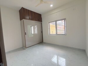 Room in 1 BHK Builder Floor at Hsr Layout Sector 2 – for Rent