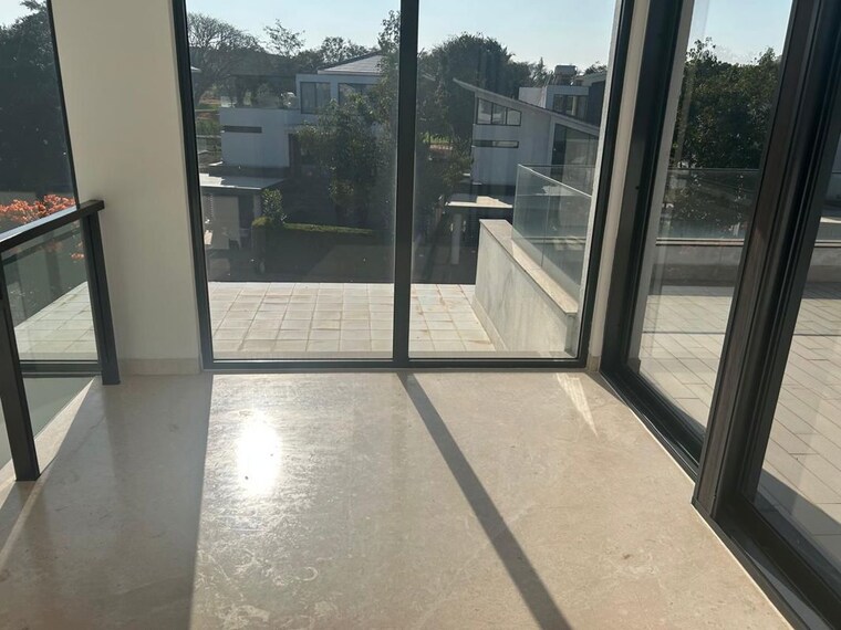 Balcony, prestige-golfshire 5 Bedroom 4000 Sq.Ft. Villa In Nandi Hills Bangalore 10316659