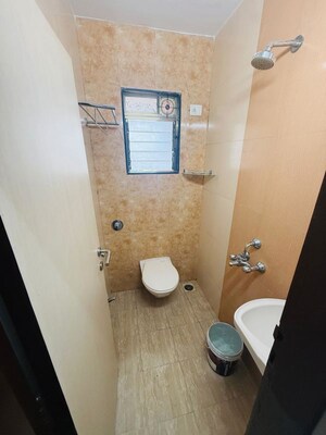 Furnished Amenities in 2 BHK Apartment at Somaiya House, Vile Parle East – for Rent