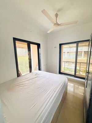 Bedroom in 2 BHK Apartment at Somaiya House, Vile Parle East – for Rent