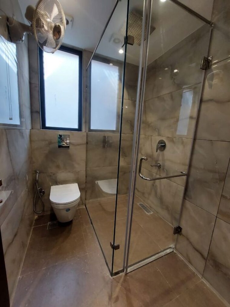 Bathroom, mahindra-aura-phase-iii 2.5 Bedroom 1600 Sq.Ft. Apartment In Sector 110a Gurgaon 10316634