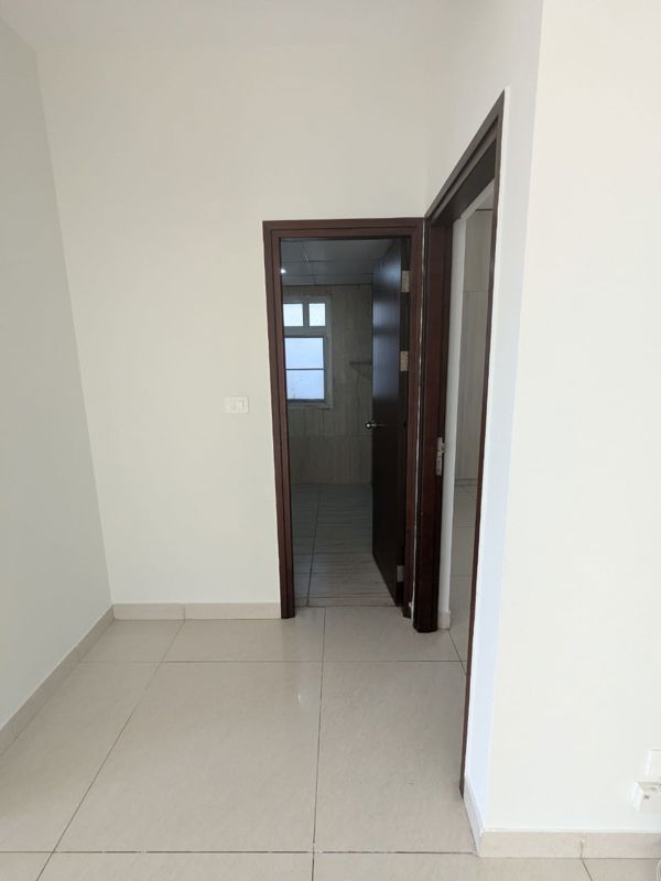 3 BHK Apartment For Rent in Prestige Falcon City