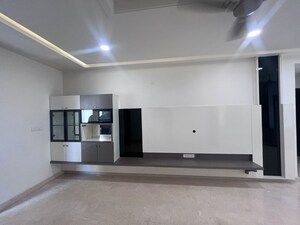 Room in 3 BHK Apartment at Prestige Ivy Leagu, Kondapur – for Rent