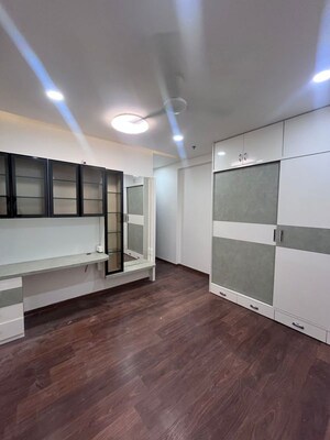 Room in 3 BHK Apartment at Prestige Ivy Leagu, Kondapur – for Rent