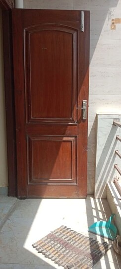 1 RkBuilder Floor For Rent in Neb Sarai