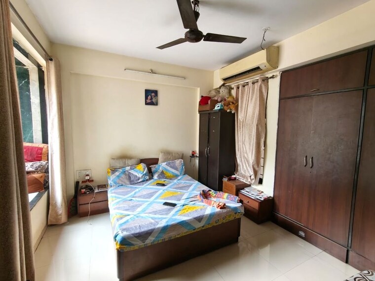 Bedroom, naupada 2 Bedroom 700 Sq.Ft. Apartment In Naupada Thane 10316776