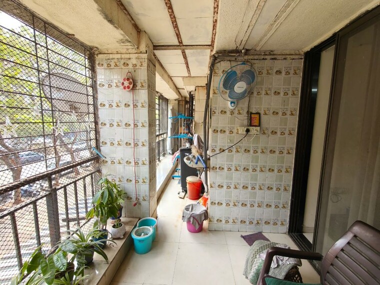 Balcony, naupada 2 Bedroom 700 Sq.Ft. Apartment In Naupada Thane 10316790