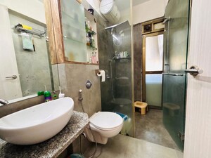 Bathroom in 4 BHK Apartment at Darshan Rico, Lower Parel – for Rent
