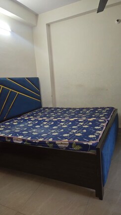 1 Rk+ Servant Room Builder Floor For Rent in Freedom Fighters Enclave