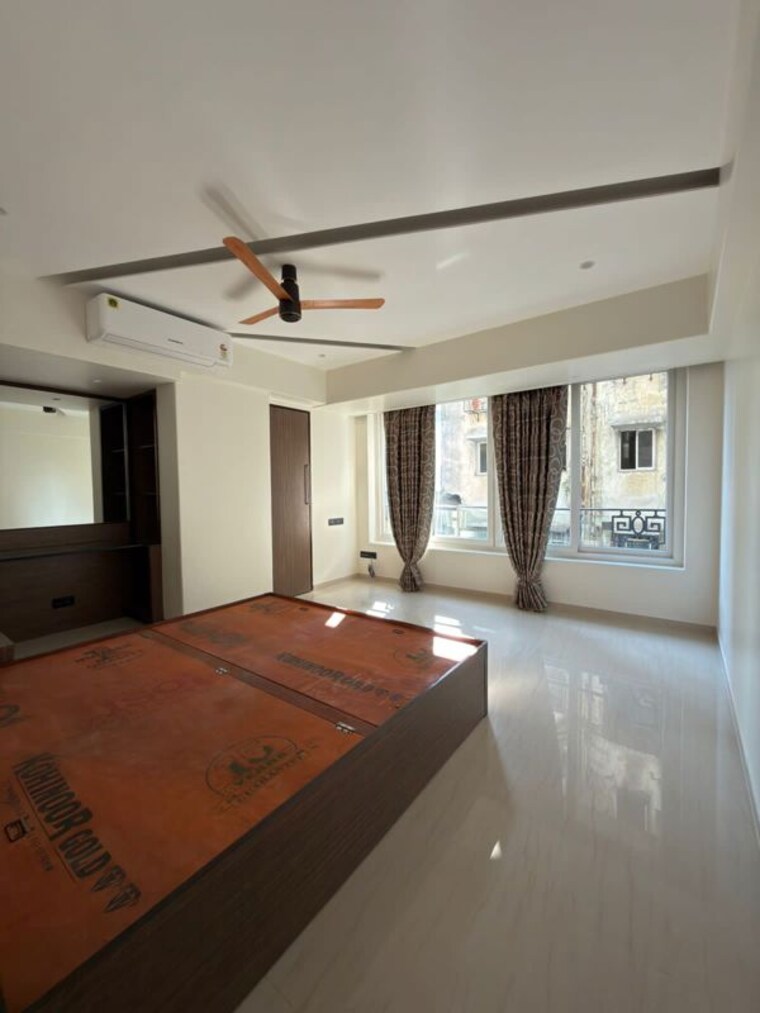 Bedroom, gym-view 3 Bedroom 800 Sq.Ft. Apartment In Khar West Mumbai 10316866