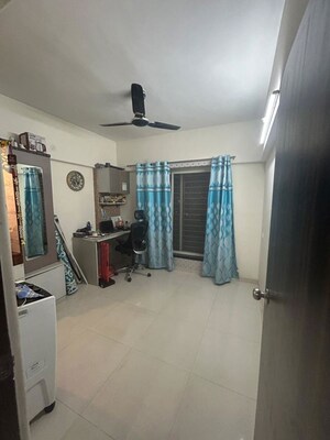 Room in 2 BHK Apartment at Goel Ganga Amber, Tathawade – for Rent