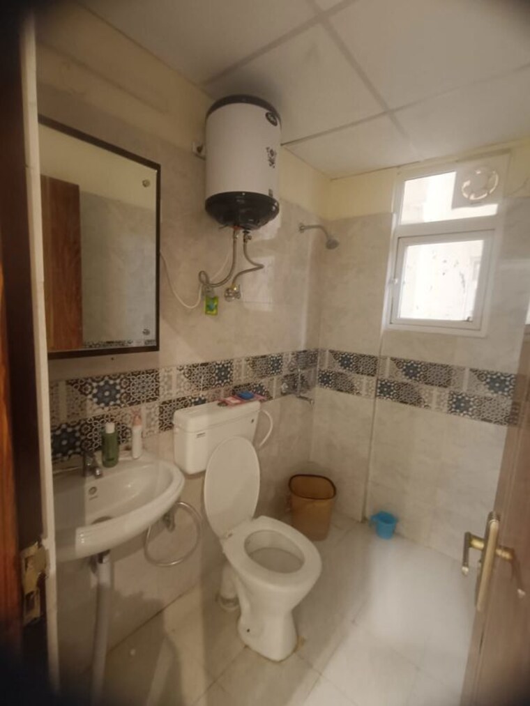 Bathroom, signature-global-prime 2 Bedroom 1000 Sq.Ft. Apartment In Sector 63a Gurgaon 10316917
