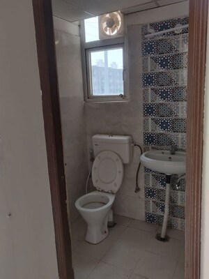 Bathroom in 3.5 BHK Builder Floor at M3M Soulitude, Sector 89 – for Rent
