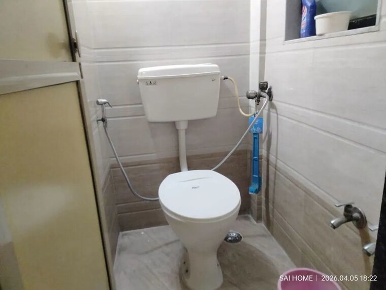Bathroom, radha-nagar 2 Bedroom 1000 Sq.Ft. Apartment In Kalyan West Thane 10316947