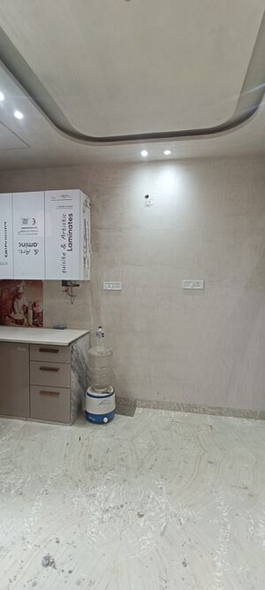 Bathroom in 1 BHK Builder Floor at Rohini Sector 8 – for Sale