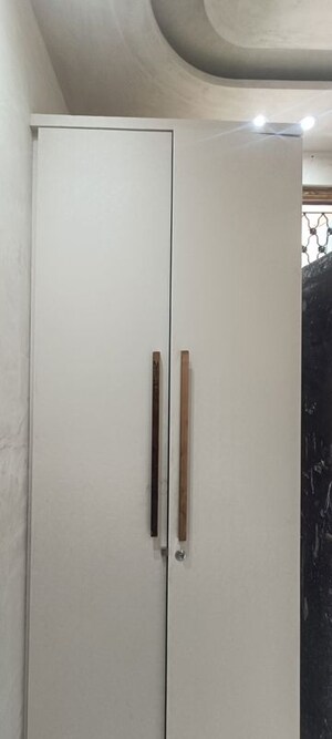 Furnished Amenities in 1 BHK Builder Floor at Rohini Sector 8 – for Sale