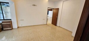 Room in 2 BHK Apartment at Nishat CHS, Malabar Hill – for Sale