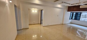 Room in 2 BHK Apartment at Nishat CHS, Malabar Hill – for Sale