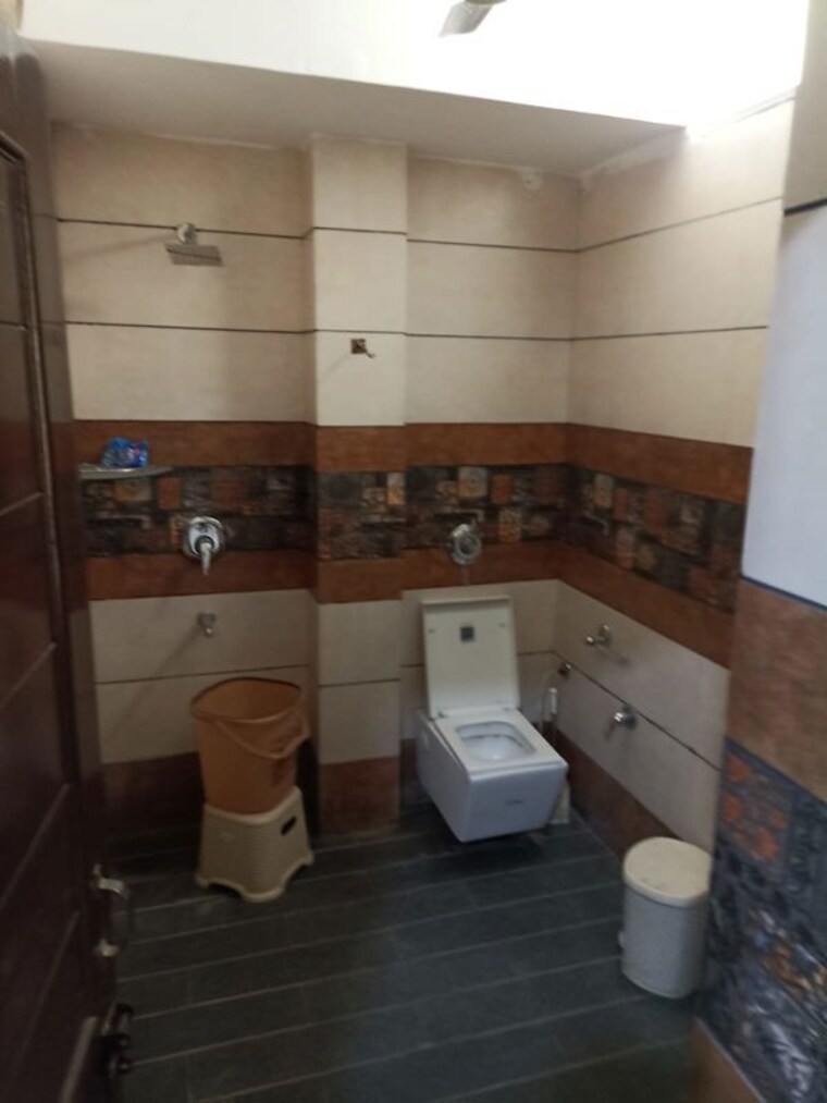 Bathroom, sector 10 3 Bedroom 1850 Sq.Ft. Independent House In Sector 10 Panchkula 10317002
