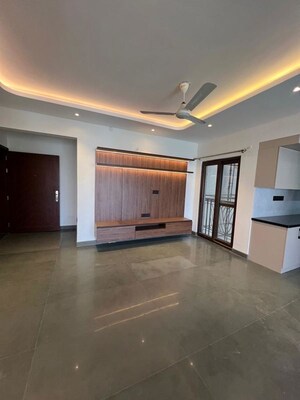 Room in 2 BHK Apartment at Centreo , Kanakapura Road – for Rent