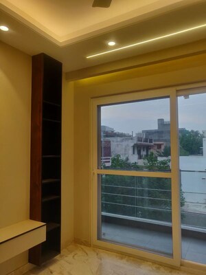 Building Lobby in 3 BHK Builder Floor at Sushant Lok I – for Rent